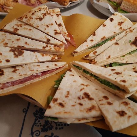 Hotel Bellevue Cesenatico Kültér fotó