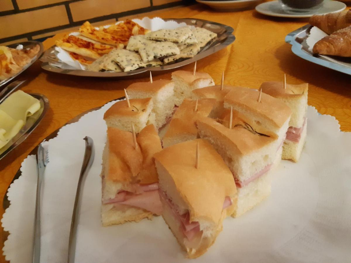 Hotel Bellevue Cesenatico Kültér fotó